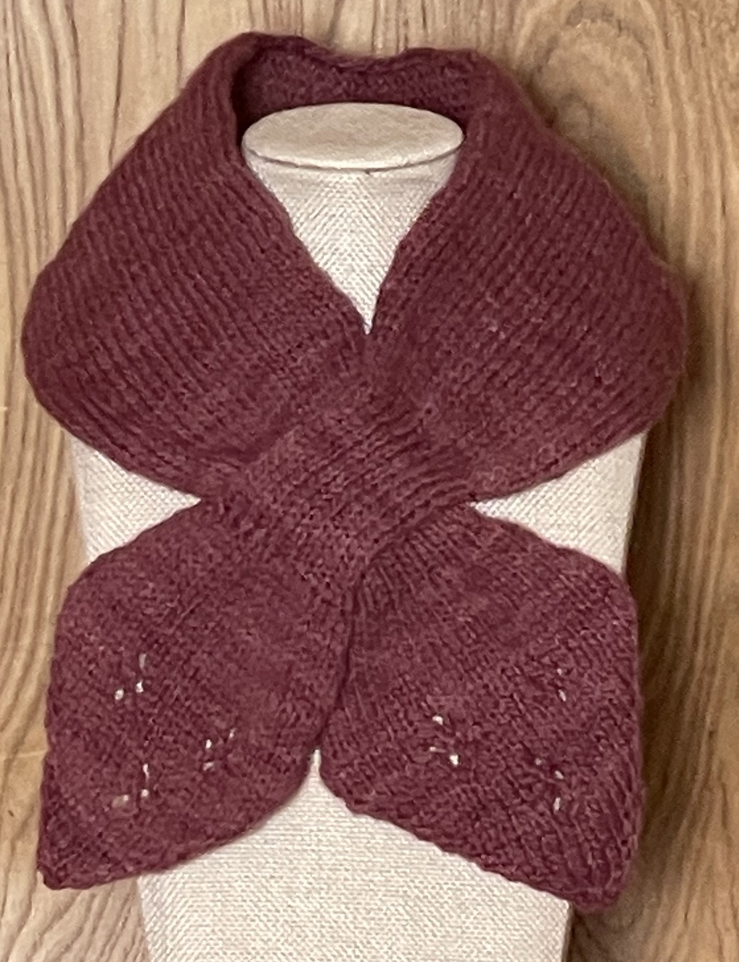 HF Pattern: Lacy leaf Ascot Knit