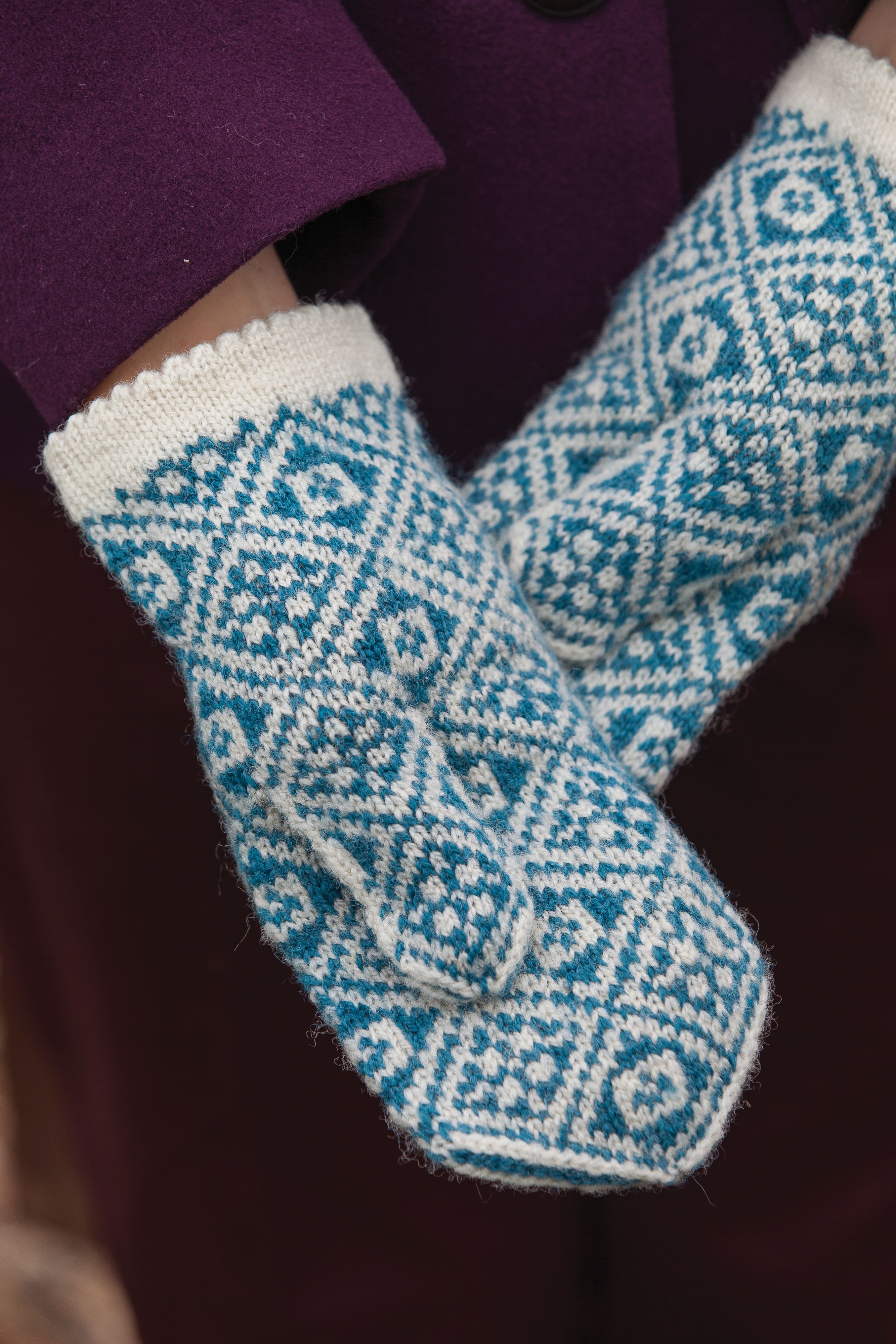 SO Pattern: Winter Twilight Mittens